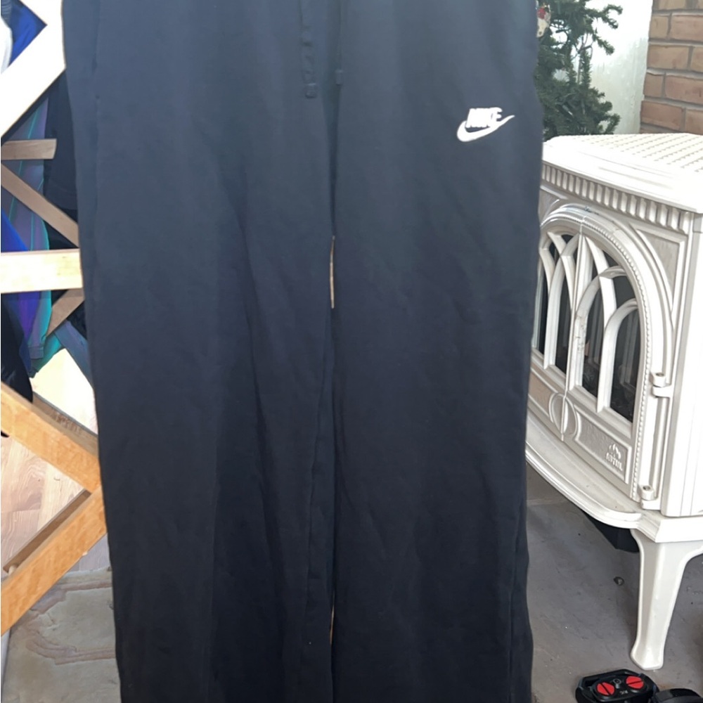 Woman’s black Nike pants